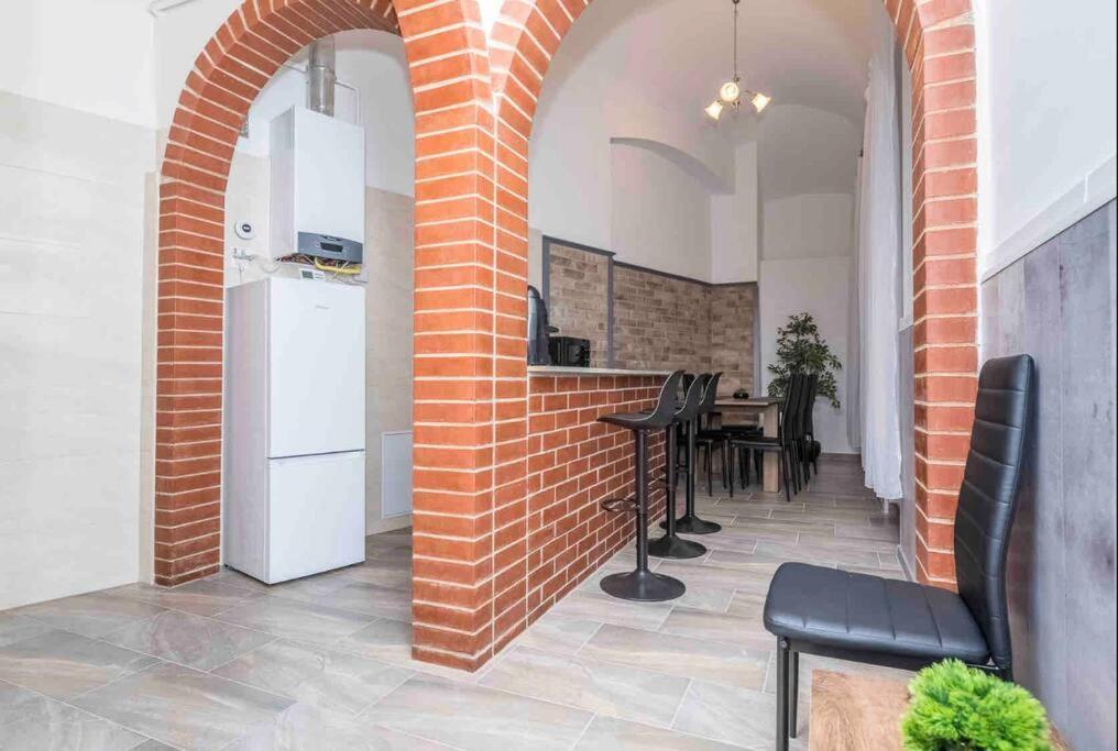 D3 Basilica Luxury Spacious Free Parking For 1 Car Boedapest Buitenkant foto