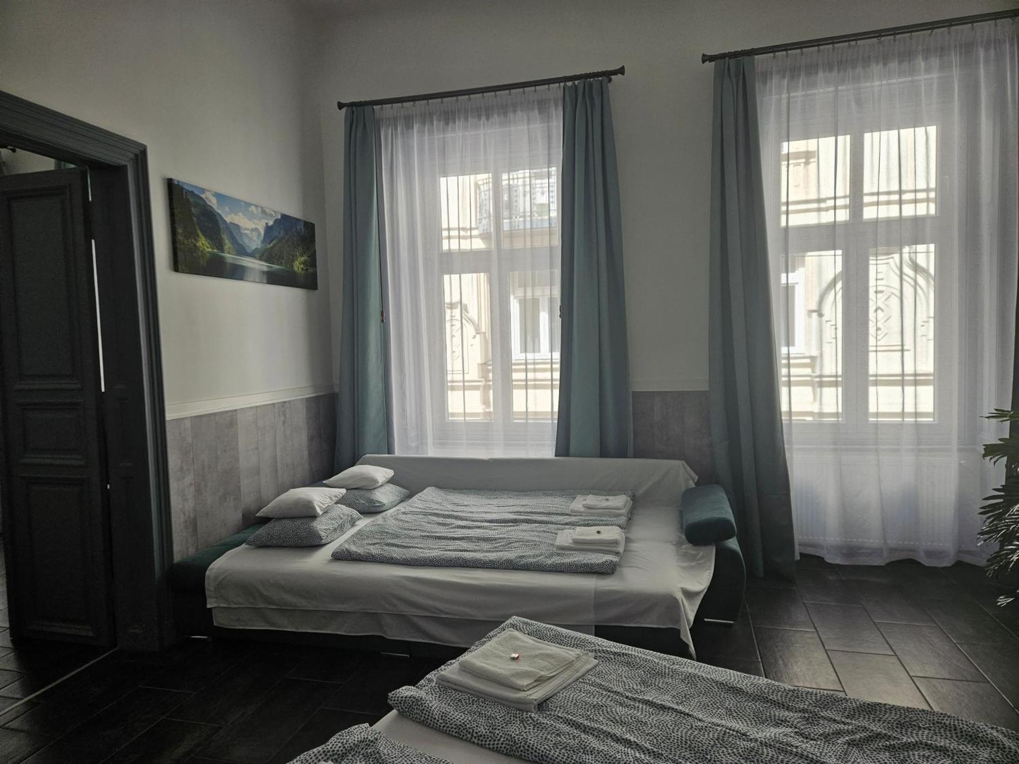 D3 Basilica Luxury Spacious Free Parking For 1 Car Boedapest Buitenkant foto