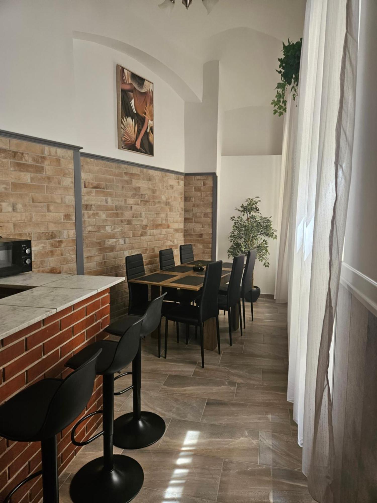 D3 Basilica Luxury Spacious Free Parking For 1 Car Boedapest Buitenkant foto